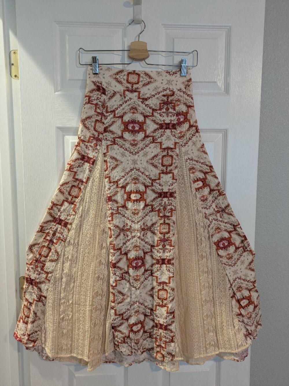 NWOT Shyanne Maxi Skirt - XS